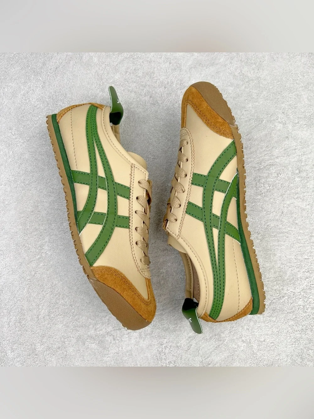 Onitsuka Tiger by Asics Mexico66(shoe box not included)